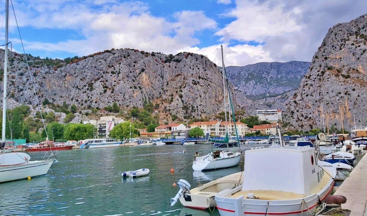 Apartment Anita Omiš Εξωτερικό φωτογραφία