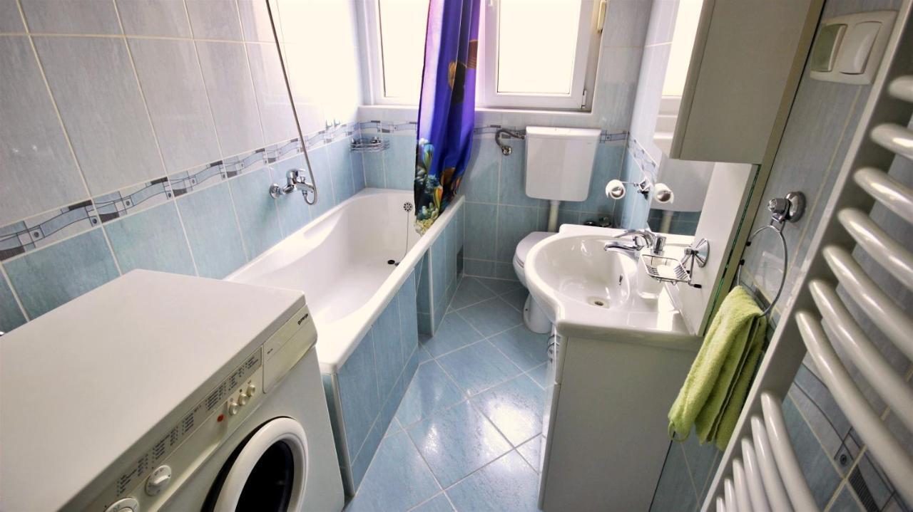 Apartment Anita Omiš Εξωτερικό φωτογραφία