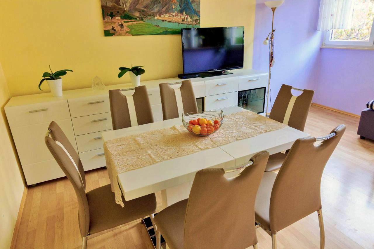 Apartment Anita Omiš Εξωτερικό φωτογραφία